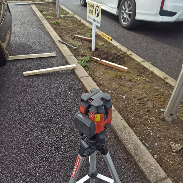 たみい耳鼻科駐車場サイン施工の様子